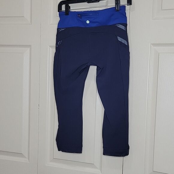 Lululemon Athletica Navy and Royal Blue Cropped Leggings Size 6 - Picture 7 of 7